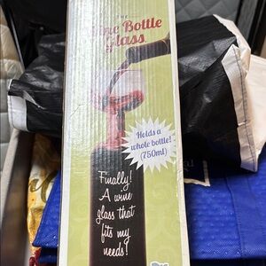 Wine Bottle Glass - Holds a Whole Bottle (750ml)